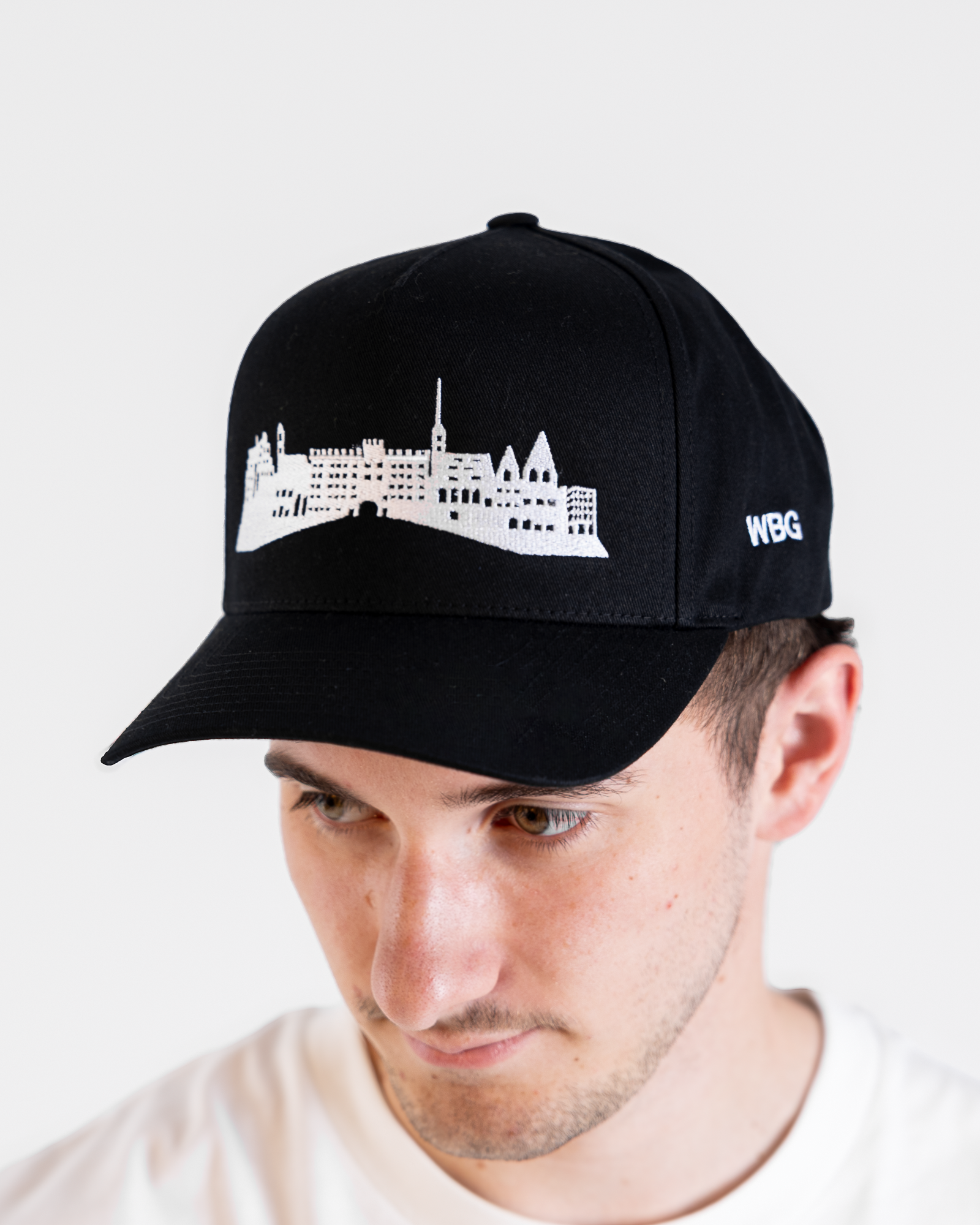Cap "Skyline" curved